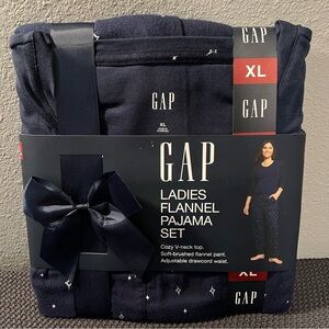 Gap Women's Flannel Pajama Set Midnight Stars 1 Size M / 1 Size XL -New